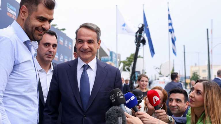 Εκλογές 2023: Συντριπτική νίκη της Νέας Δημοκρατίας μεταδίδουν τα διεθνή πρακτορεία - &quot;Σε καυτή καρέκλα&quot; ο Αλέξης Τσίπρας