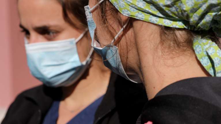 Κορονοϊός: Τρεις νέοι θάνατοι στην Ελλάδα, ανάμεσά τους 56χρονος και 50χρονη - Στους 584 οι νεκροί