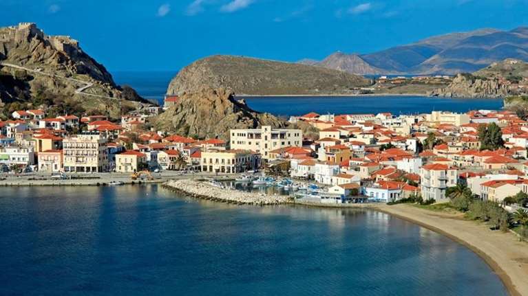 Τραγωδία στη Λήμνο: 22χρονος οδηγός μηχανής κατέληξε στη θάλασσα