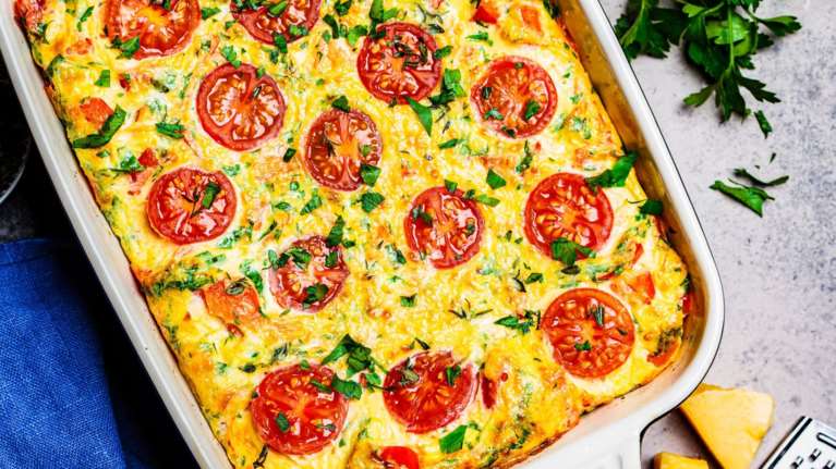 Τορτίγιες με αυγά στο φούρνο - Το γρήγορο και θρεπτικό πρωινό που θυμίζει Κις Λορέν!