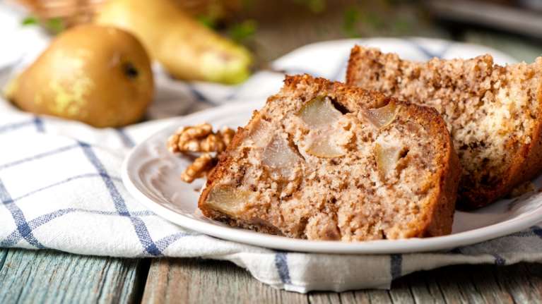 Κέικ με ολόκληρα αχλάδια: Το αναπάντεχα υπέροχο γλυκό είναι ιδανικό για το Σαββατοκύριακο