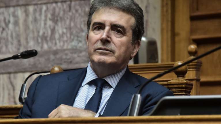 Μήνυμα Χρυσοχοΐδη για τα Χριστούγεννα: Γιορτάστε με ευθύνη, μην κυκλοφορείτε τα βράδια