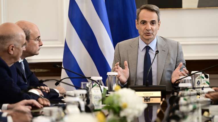 Μητσοτάκης στο Υπουργικό για τις φωτιές: Δύσκολες και οι επόμενες ημέρες, παραμένουμε σε επιφυλακή, δεν υπάρχει μαγική άμυνα