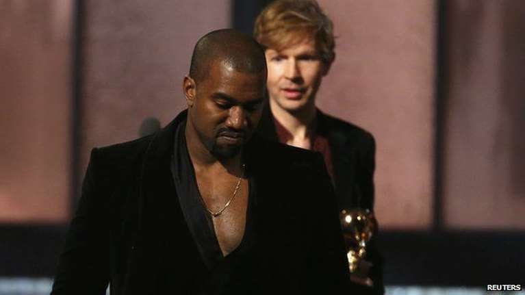 Bloomberg: Ο Kanye West, ράπερ και μεγιστάνας της μόδας,  ο πλουσιότερος μαύρος στην ιστορία των ΗΠΑ