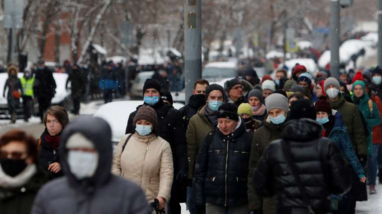 Ρωσία: &quot;Εξυπνες&quot; διαδηλώσεις από κήπους και αυλές με κινητά προτείνει σύμμαχος του Ναβάλνι