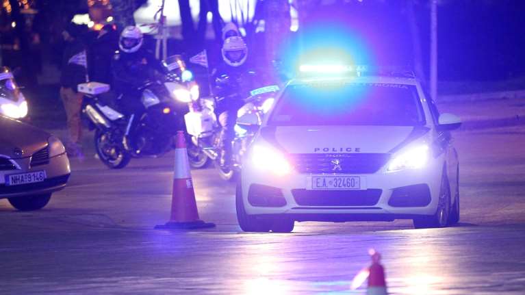 Λ. Συγγρού: Mercedes &quot;έσπασε&quot; τα ραντάρ - Πήγαινε με 291 χλμ. την ώρα- Αναζητείται ο οδηγός