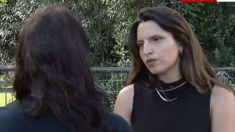 Φοινικούντα: &quot;Η μητέρα μου είχε τσακωθεί με τον θείο και νονό μου&quot; - Η αποκάλυψη του 17χρονου που αποκληρώθηκε από τον 69χρονο