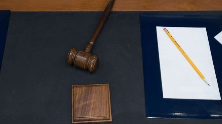 Στις κάλπες των 63 δικηγορικών συλλόγων της χώρας σήμερα και αύριο οι δικηγόροι