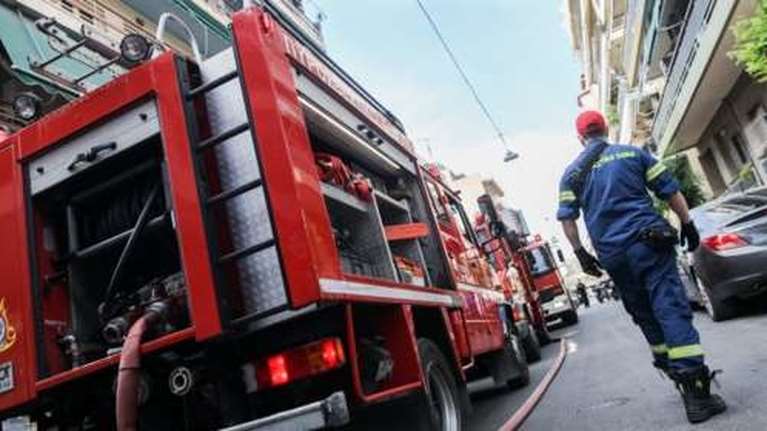 Συναγερμός στη Νέα Ιωνία - Ξέσπασε φωτιά σε διαμέρισμα