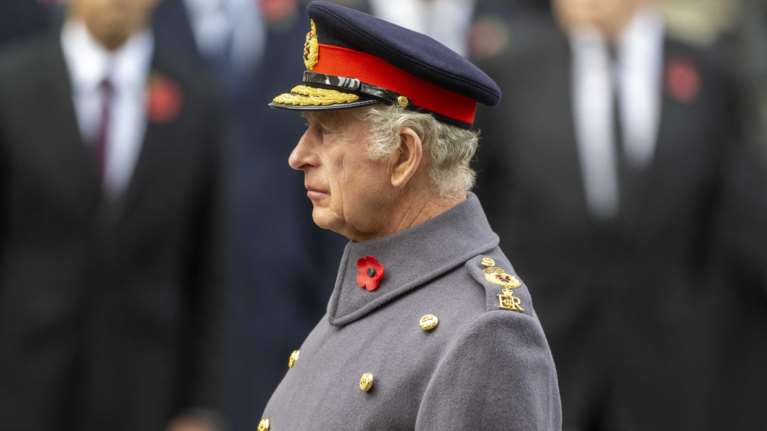 Τα μοναχικά γενέθλια του Βασιλιά: Ο Κάρολος κλείνει τα 74 χωρίς επίσημο δείπνο και καλεσμένους