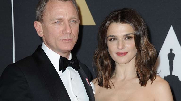 Ο Ντάνιελ Κρεγκ και η Ρέιτσελ Βάις ζουν το πιο ενδιαφέρον love story του Χόλιγουντ: Ο έρωτας μετά τα 40 και ο γάμος εξπρές