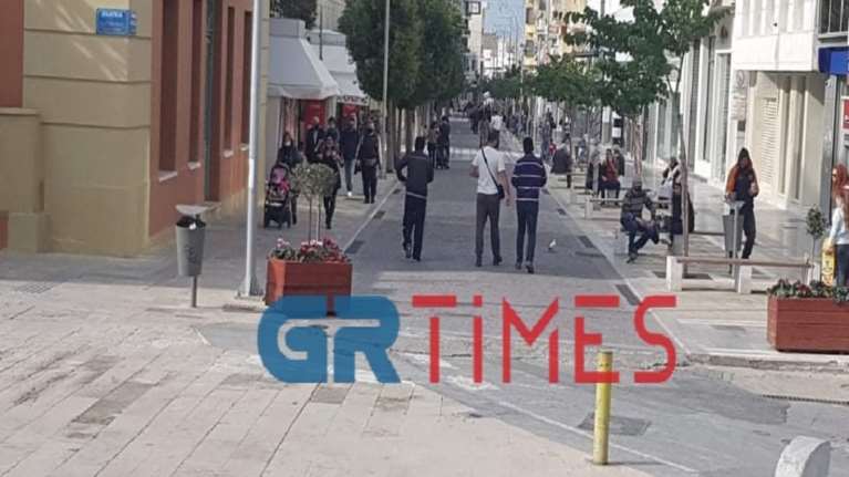 Με κοντομάνικα στην Κρήτη - Έξοδος στη φύση και μπάνια στην Αργολίδα [εικόνες]