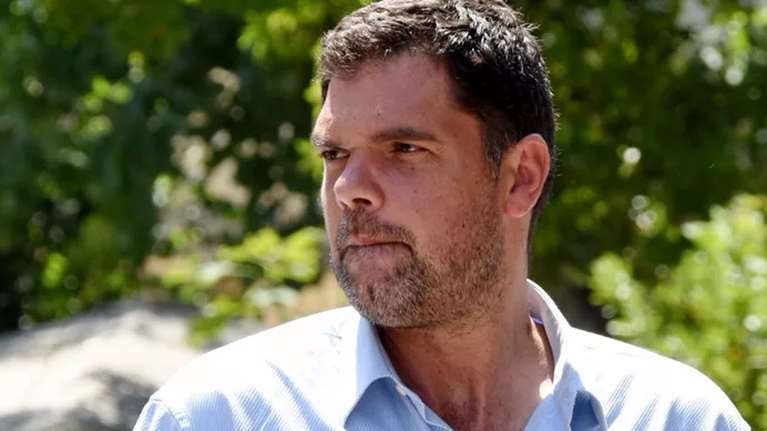 Ο Δημήτρης Παπανικολάου μιλάει για το φάσμα του αυτισμού στο οποίο βρίσκεται ο ίδιος αλλά και η κόρη του