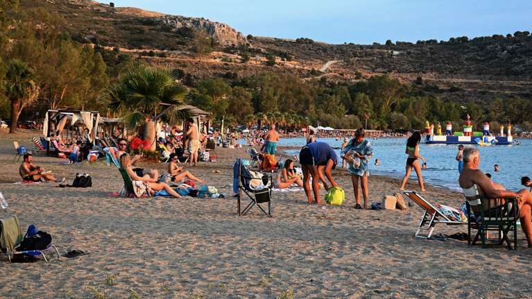 Μαρουσάκης: Καύσωνας με 43αρια την Τετάρτη και την Πέμπτη - Πού  έρχονται μπουρίνια, μελτέμια και ξηρικές καταιγίδες