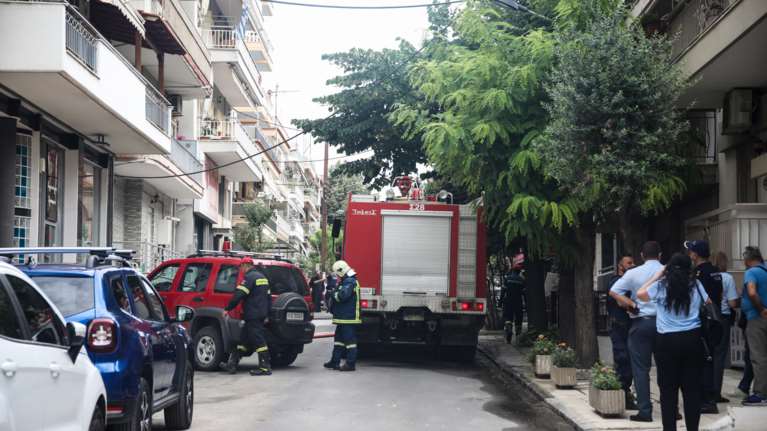 Φωτιά σε διαμέρισμα στο Μαρούσι - Απεγκλωβίστηκε ένα άτομο