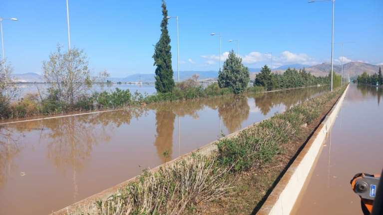 Αγώνας δρόμου για να ανοίξει το Σάββατο η εθνική οδός Αθήνας - Θεσσαλονίκης