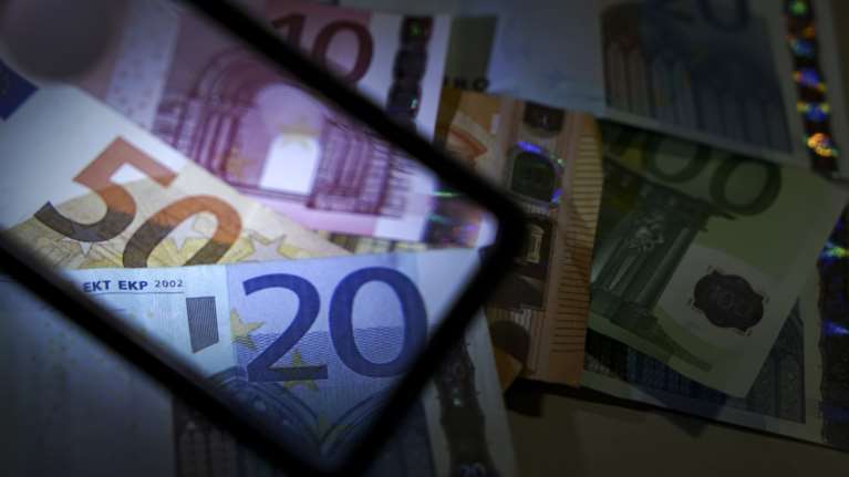 Απατεώνας ατη Θεσσαλονίκη έταζε προσλήψεις στο Δημόσιο έναντι 10.000 ευρώ