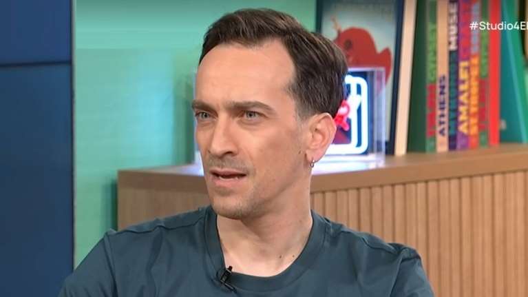 Σε αμηχανία ο Δημήτρης Σαμόλης στο &quot;Στούντιο 4&quot; - Η ερώτηση για τον Μαρκουλάκη &amp; η αντίδρασή του on air