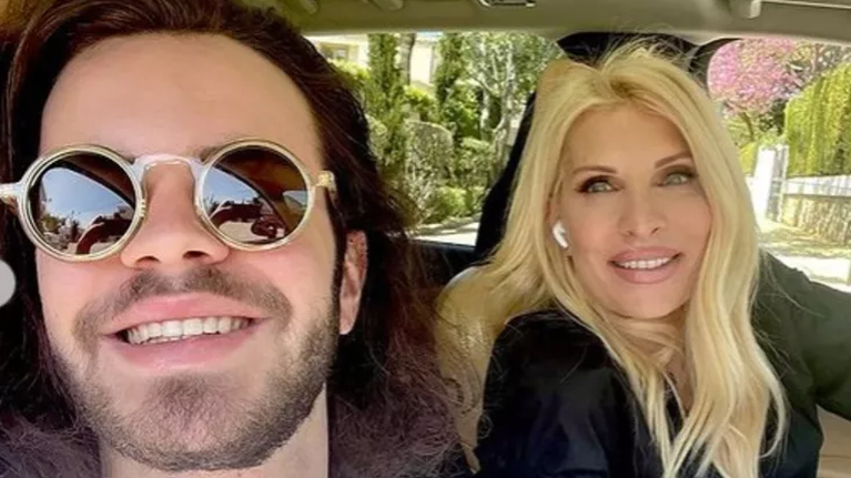 Περήφανη μαμά: Οι δημόσιες ευχές της Ελένης Μενεγάκη στον 19χρονο γιο της, Άγγελο Λάτσιο