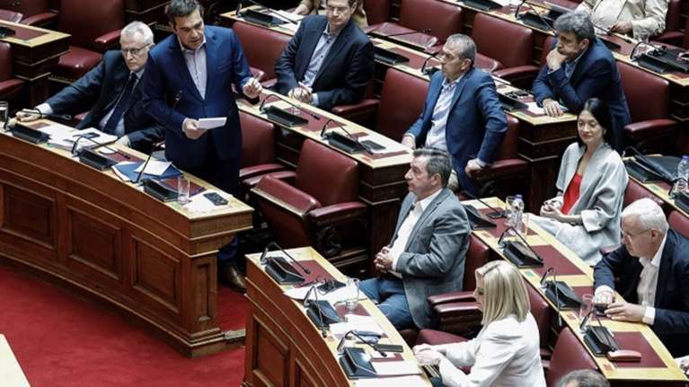 Τρικυμία στο ΚΙΝΑΛ λόγω Παπανδρέου Καστανίδη- Στην κατάψυξη οι σχέσεις με τον ΣΥΡΙΖΑ