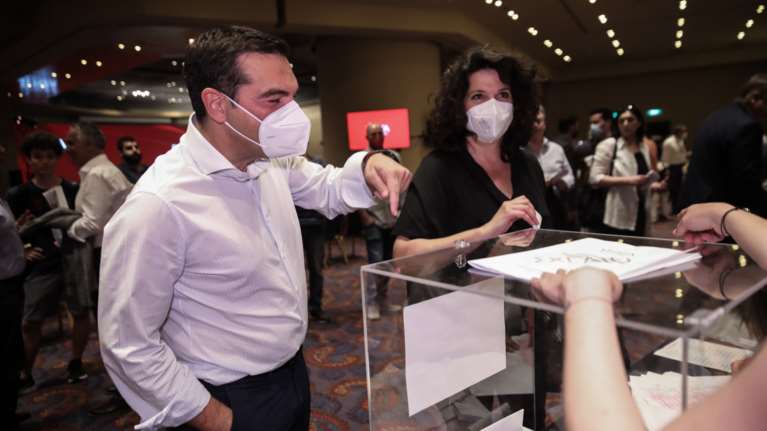 Αλέξης Τσίπρας: Ο &quot;άλλος&quot; ΣΥΡΙΖΑ - Οι εκκαθαρίσεις από τον αρχηγό της Κουμουνδούρου