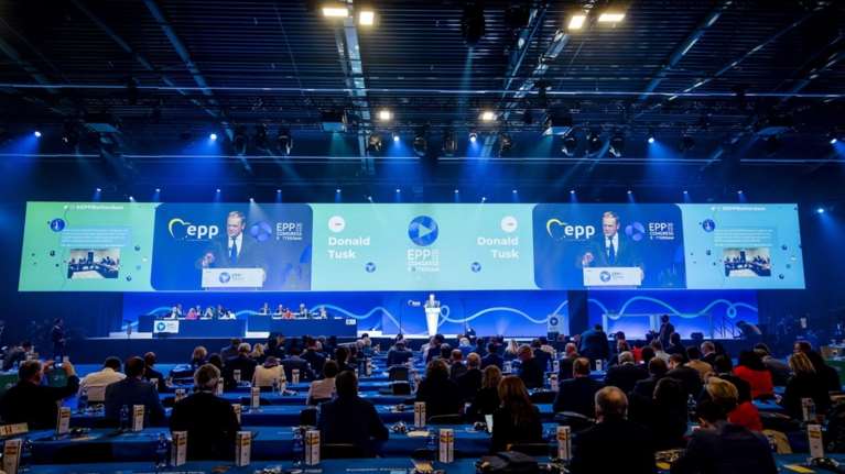 Βέλγιο: Έφοδος της αστυνομίας στα γραφεία του Ευρωπαϊκού Λαϊκού Κόματος