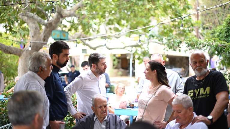Ανδρουλάκης: "Η κυβέρνηση δημιουργεί κοινωνικά αδιέξοδα - Αγωνιζόμαστε καθημερινά για την αναγκαία πολιτική αλλαγή"
