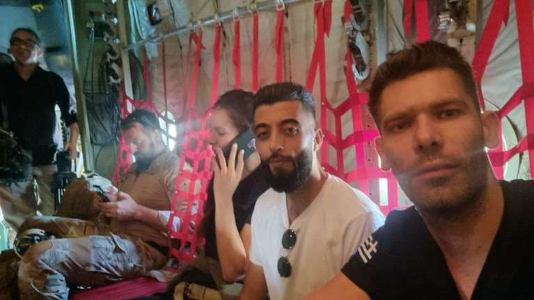 Λιβύη: Συγκλονίζουν οι τελευταίες φωτογραφίες από τα δύο αδέλφια διερμηνείς στην ελληνική αποστολή [Εικόνες]