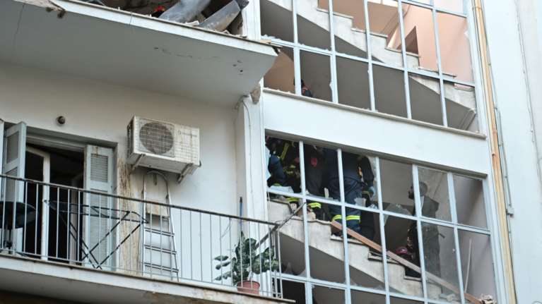 Έκρηξη στους Αμπελόκηπους: Νομοθετική ρύθμιση για τους ιδιοκτήτες - Τι προβλέπεται για αυθαίρετες κατασκευές ή αλλαγές χρήσης