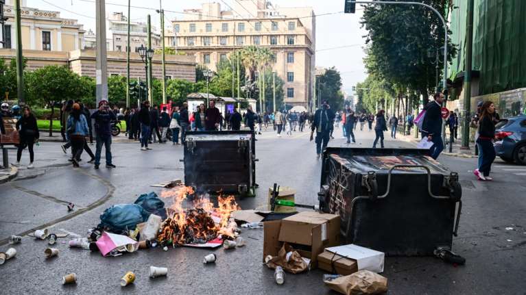 EΛΑΣ για επεισόδια στο κέντρο της Αθήνας: Δώδεκα προσαγωγές και μία σύλληψη - Τραυματίστηκαν τέσσερις αστυνομικοί