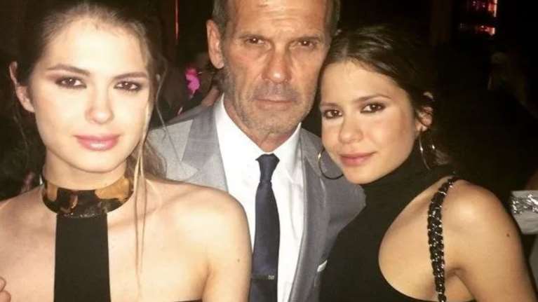 Πέτρος Κωστόπουλος: Σε μεξικάνικο εστιατόριο με την κόρη του και τον γαμπρό του