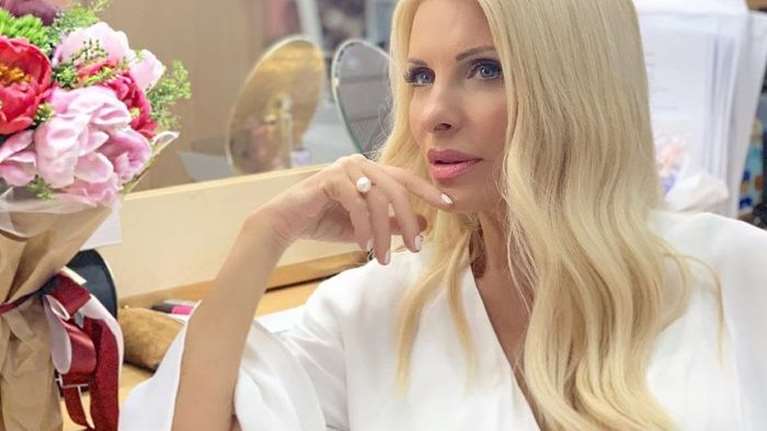 Αποκλειστικές φωτογραφίες: Στο καμαρίνι της Ελένης Μενεγάκη μετά την αποχώρησή της