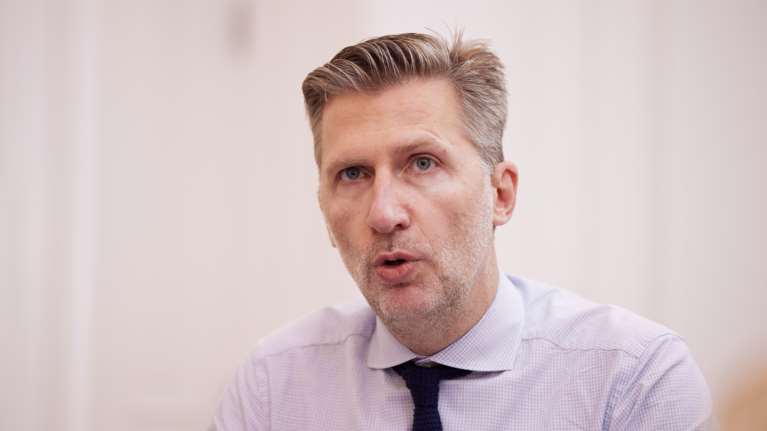 Ξεκάθαρος ο Σκέρτσος: Διατρέχουν μεγάλο κίνδυνο οι 600.000 ανεμβολίαστοι άνω των 60 ετών