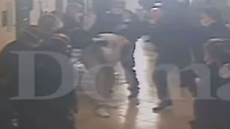 Ιταλία: Εικόνες-σοκ από βίαιη επίθεση σωφρονιστικών υπαλλήλων σε κρατούμενους επειδή ζητούσαν τεστ και μάσκες [Βίντεο]