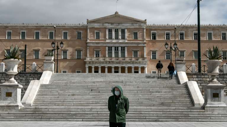 Κυβερνητικές πηγές: Έγκαιρα τα μέτρα στην Ελλάδα - Δείτε βήμα βήμα πότε πάρθηκαν