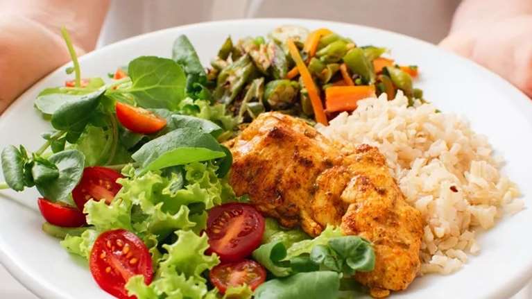 Ο συνδυασμός στη διατροφή με τα περισσότερα οφέλη για την υγεία της καρδιάς – εσύ τον κάνεις;