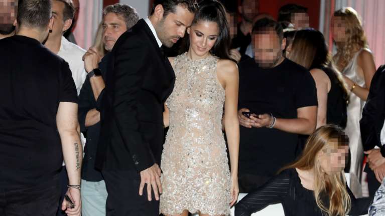 Αλεξάνδρα Νίκα: Στο πλευρό του Κωνσταντίνου Αργυρού με χαλαρή διάθεση - Με πολύ μακριά μαλλιά