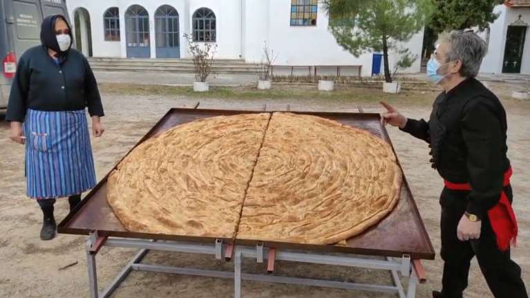 Στην Κοζάνη το μεγαλύτερο κιχί στη φετινή αποκριά - Πήραν βραβείο &quot;Μισελέν&quot; από την επιτροπή Γκίνες [βίντεο]