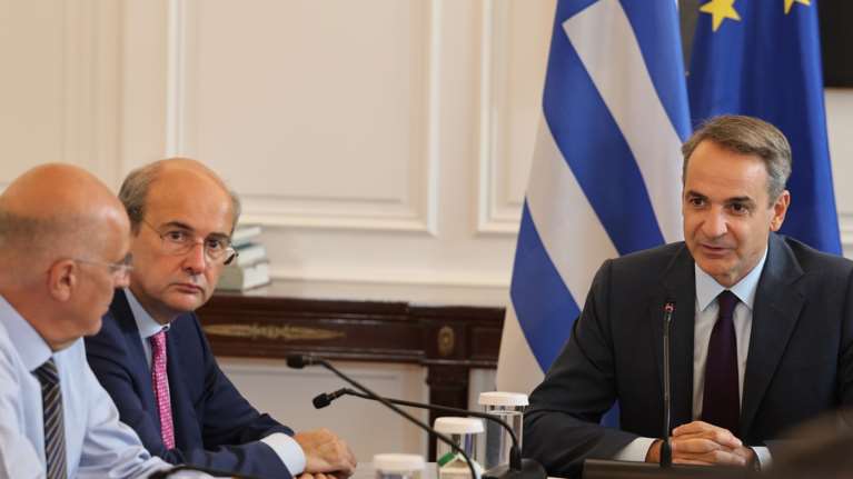 Ο Μητσοτάκης επανήλθε στις κυριακάτικες αναρτήσεις στο facebook: Τι έγραψε για φωτιές και νέες ταυτότητες