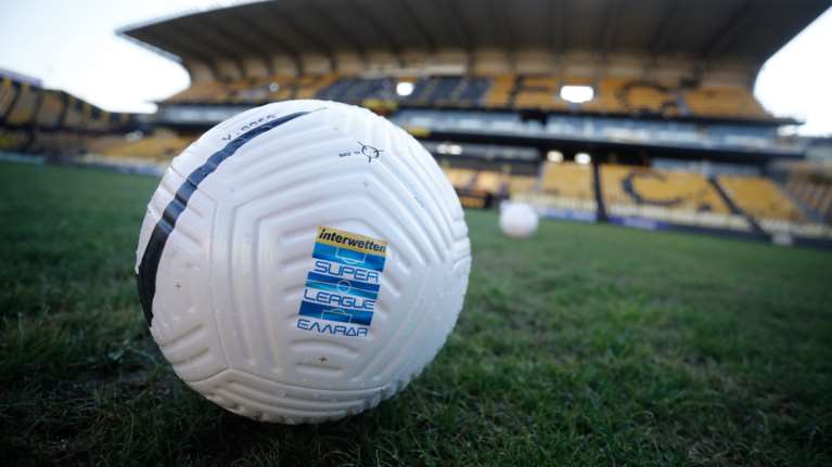 Επιστολή ΕΠΟ σε Μητσοτάκη: Κίνδυνος &quot;Grexit&quot; για το ελληνικό ποδόσφαιρο - Τι αναφέρει η Ομοσπονδία