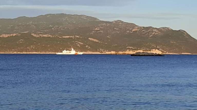 Καστελόριζο: Τουρκική ακταιωρός κόβει βόλτες στο ακριτικό νησί - Τους ενόχλησε η ελληνική σημαία [Εικόνες-Βίντεο]