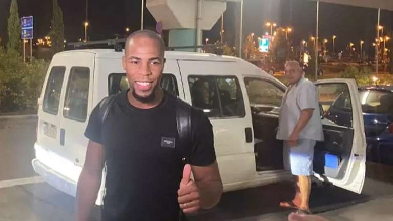 Στην Αθήνα για την ΑΕΚ ο Σιντιμπέ [βίντεο]