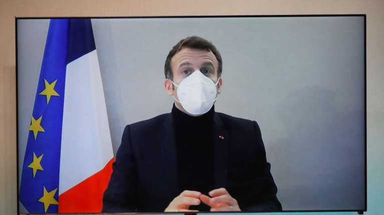 Κορονοϊός: Σε σταθερή κατάσταση παραμένει ο Μακρόν -Τι ανακοίνωσε το Ελιζέ