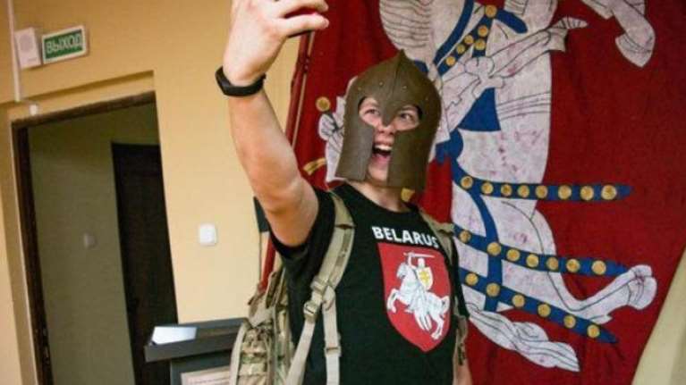 Η Αυγή βγάζει τον Προτάσεβιτς φασίστα και κατηγορεί… τον Μητσοτάκη, τα fake news και το ΑΠΕ