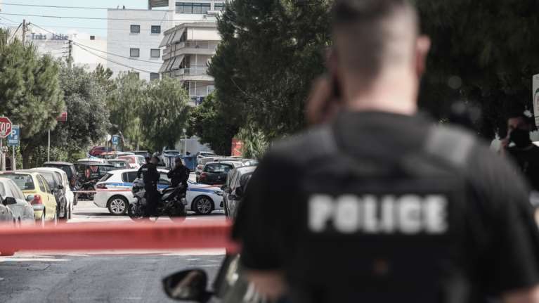 ΕΥΠ: Σε δίκη 19 άτομα - Δικηγόροι, απόστρατοι και εν ενεργεία αξιωματικοί για διαφθορά στην ΕΛ.ΑΣ