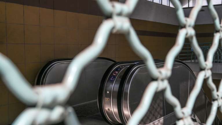 Τετράωρη στάση εργασίας σε μετρό και τραμ - Τι θα ισχύει για τη μεταμεσονύχτια λειτουργία