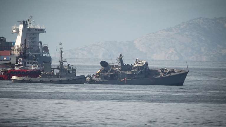 Σύγκρουση στο λιμάνι του Πειραιά: Έρευνες για το πως έγινε το ατύχημα με το &quot;Καλλιστώ&quot; και το φορτηγό πλοίο