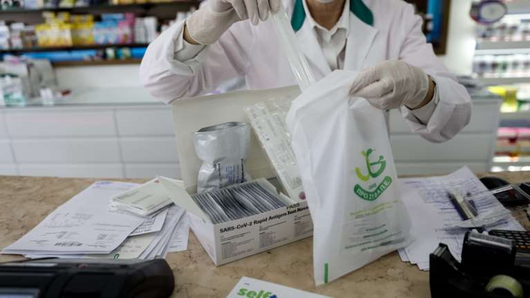 Πρόσβαση για όλους στη ναλοξόνη  για την αντιμετώπιση των υπερδοσολογιών