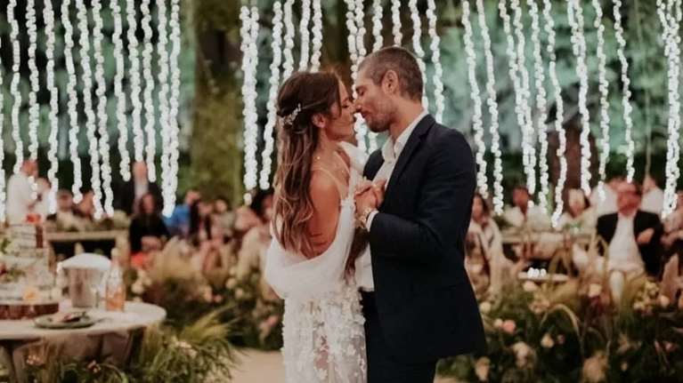 Η πιο σέξι νύφη που είδαμε ποτέ: Η Εριέττα Κούρκουλου Λάτση μάς αποκαλύπτει άγνωστες φωτογραφίες από τον γάμο της