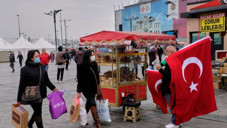 H Τουρκία διψάει: Οι Ιμάμηδες προσεύχονται για βροχή - Η Κωνσταντινούπολη μπορεί να ξεμείνει από νερό σε 45 μέρες